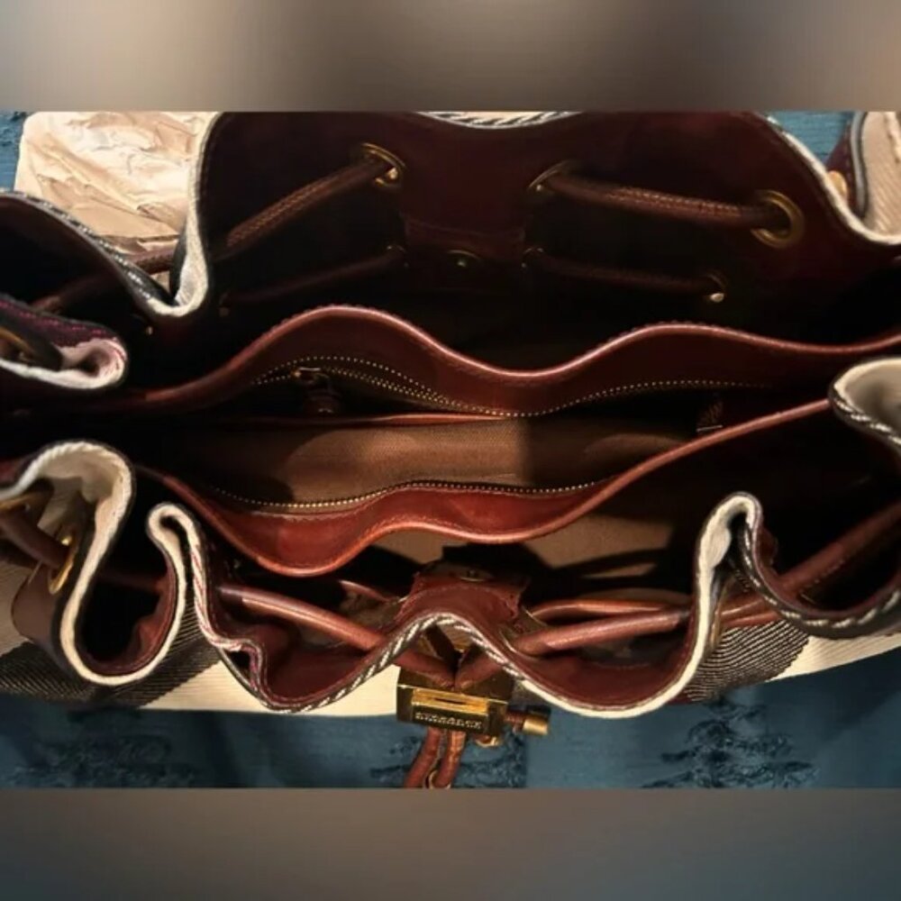 Vintage Burberry shoulder bag. - Picture 10 of 10